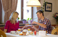 Frühstück im Landhotel Geyer im Altmühltal, Bayern (Starten Sie gut in den Urlaubstag mit einem tollen Frühstück im Landhotel Geyer im Altmühltal.)
