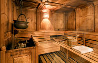 Neue Sauna (Neue Sauna mit automatischer Aufgussfunktion.)